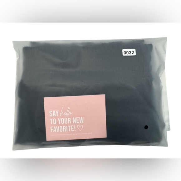 Lululemon Seek The Heat Short II (2.5") in Black - Picture 5 of 6